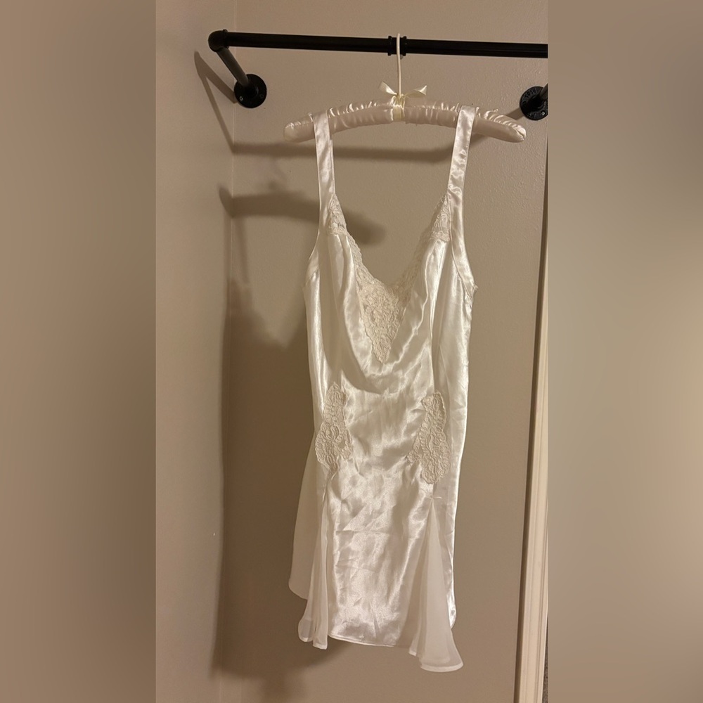 Victoria's Secret Vintage Lingerie Chemise Ivory Bridal Slip Dress